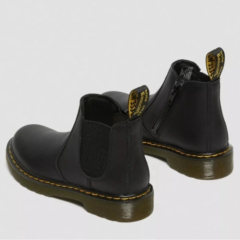 Dr. Martens 2976 SOFTY T LEATHER CHELSEA BOOTS - Picture 4 of 9